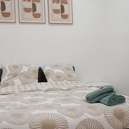 La Parenthese Verte - Garden - Air Conditioning - Near Center * Romilly-sur-Seine